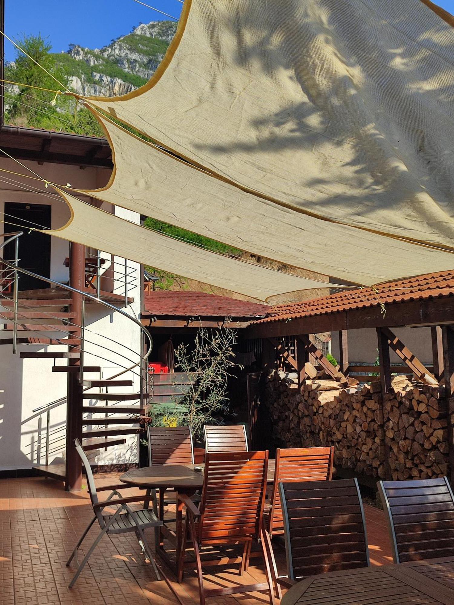 Pensiunea La Dolce Vita Băile Herculane Exterior photo