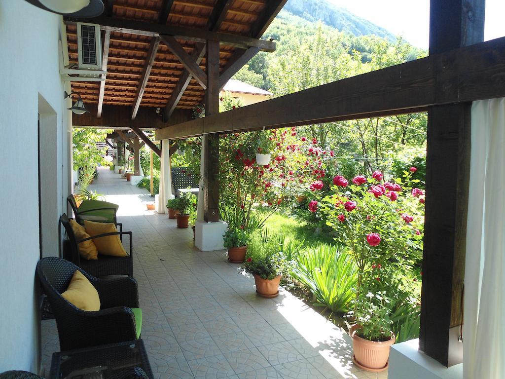 Pensiunea La Dolce Vita Băile Herculane Exterior photo