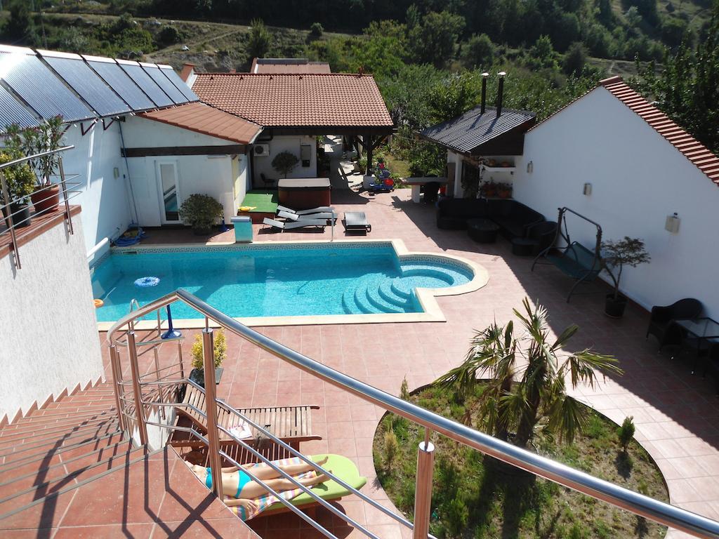 Pensiunea La Dolce Vita Băile Herculane Exterior photo